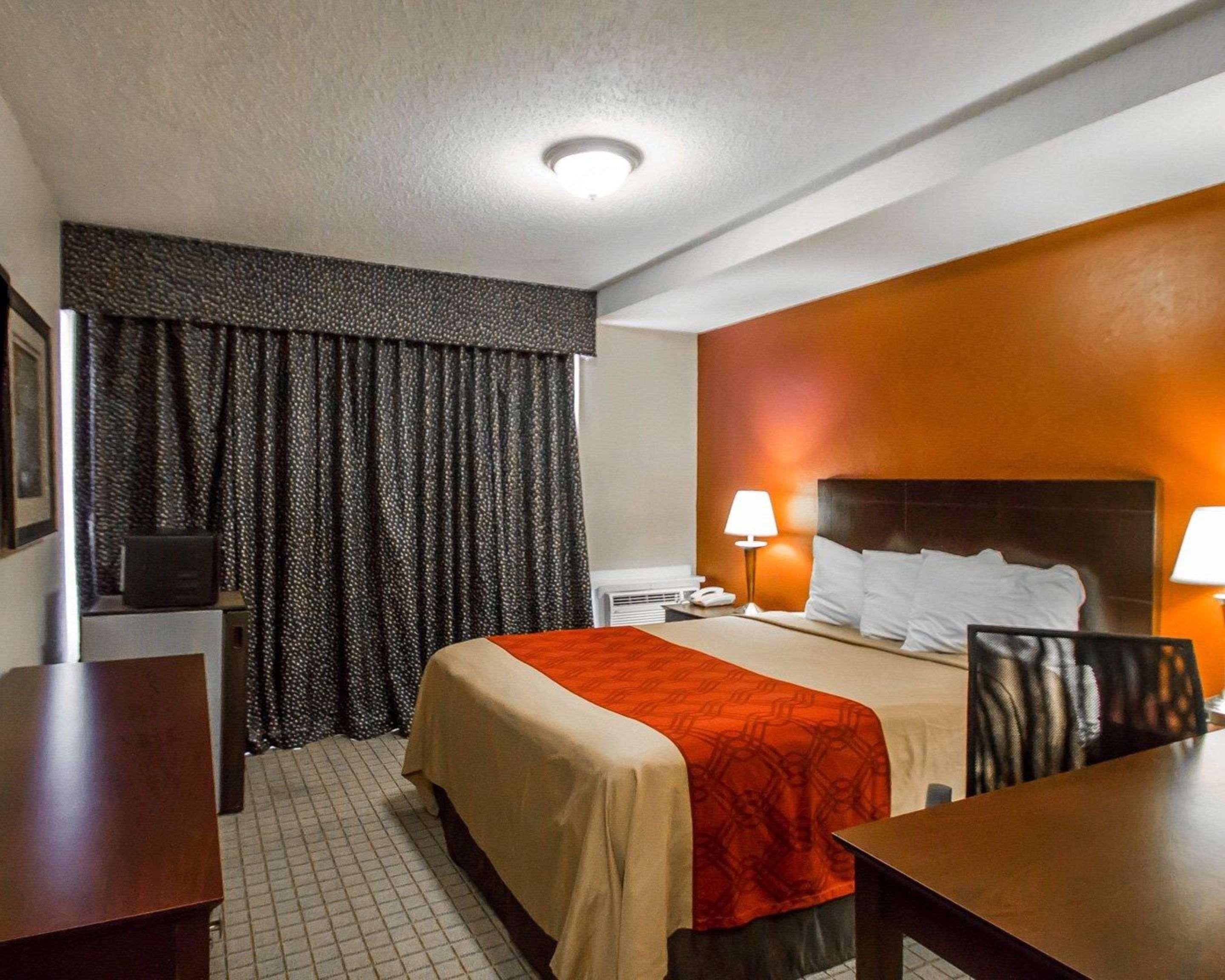 Econo Lodge Inn & Suites Old Saybrook - Westbrook Eksteriør billede